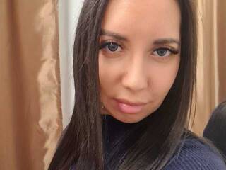 Erotikus videocsevegés Gospojaa