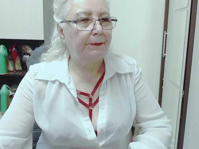 Fényképek GrannyWants all shows in clothes only for tokens.. undress only in private