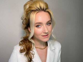 Erotikus videocsevegés Grinny-Stoun