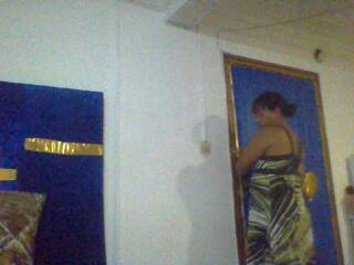 Erotikus videocsevegés Haidine