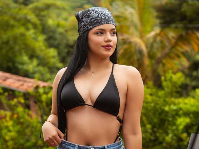 A profil fényképe Hailey-Fox
