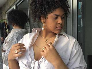 Erotikus videocsevegés HalleThomson