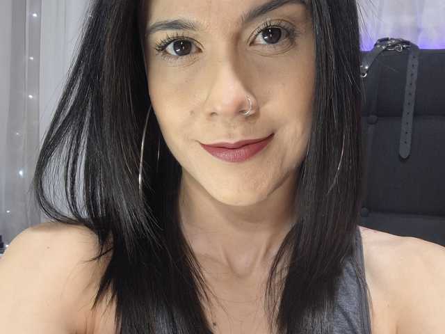 A profil fényképe Hannahot69