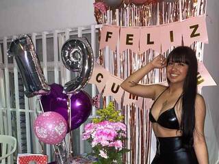 Erotikus videocsevegés hannaRosse