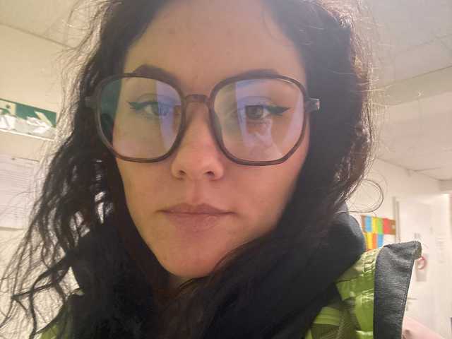 A profil fényképe Alise-ass