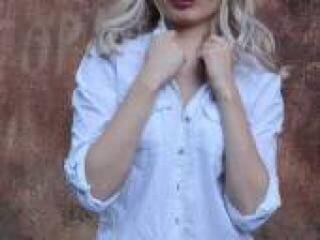 Erotikus videocsevegés hard1girl