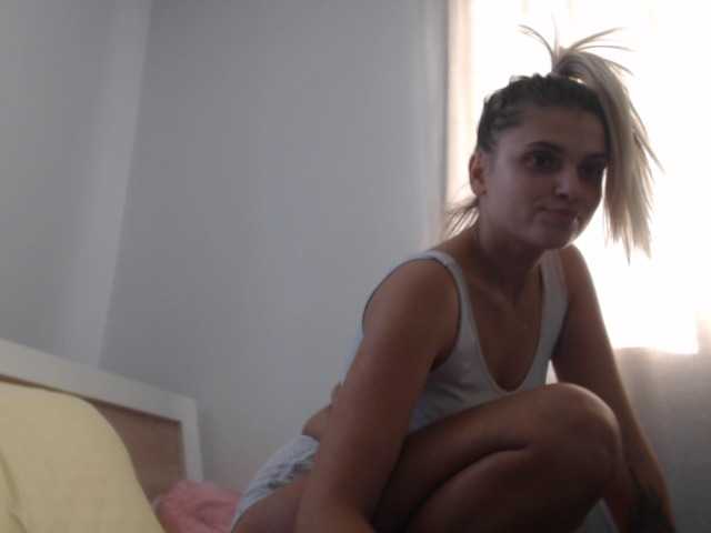 Fényképek harlyblue hello guys and girls why not?what you found in my room ?you found lush , ass pussy fingers but you found a frend and a good talk to!#boobs 15 ,pussy 30,finger pussy 44 finger ass55,pm 1 feet 5 and come and discover me !