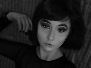 Erotikus videocsevegés Helenaobscura