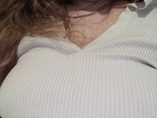 Erotikus videocsevegés HelenBerg