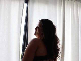 Erotikus videocsevegés HelenMiller