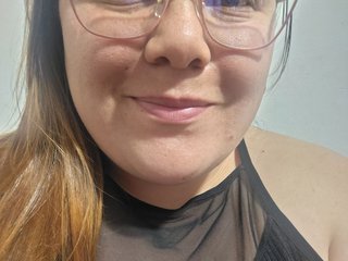 Erotikus videocsevegés Helennlondonn