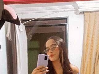 Erotikus videocsevegés hellen-69