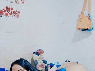 Erotikus videocsevegés HellenGrey69