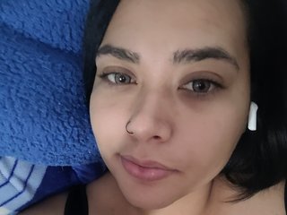 Erotikus videocsevegés HeyiamLuna