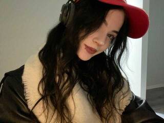 Erotikus videocsevegés Hi-Kylie