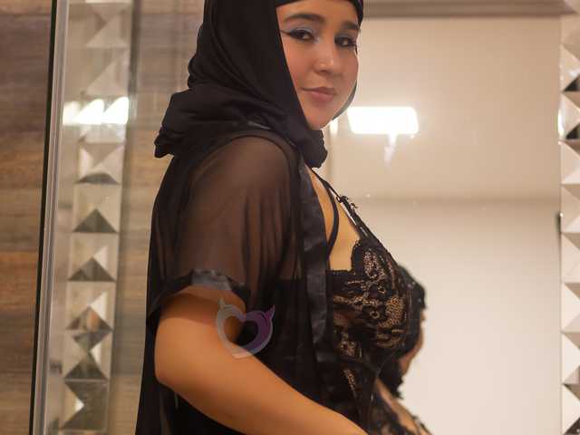 A profil fényképe Hijab-Sami