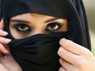 Erotikus videocsevegés Hijabi-Girl