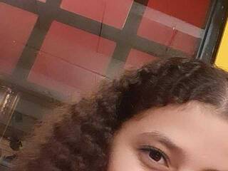 Erotikus videocsevegés hilary-arista