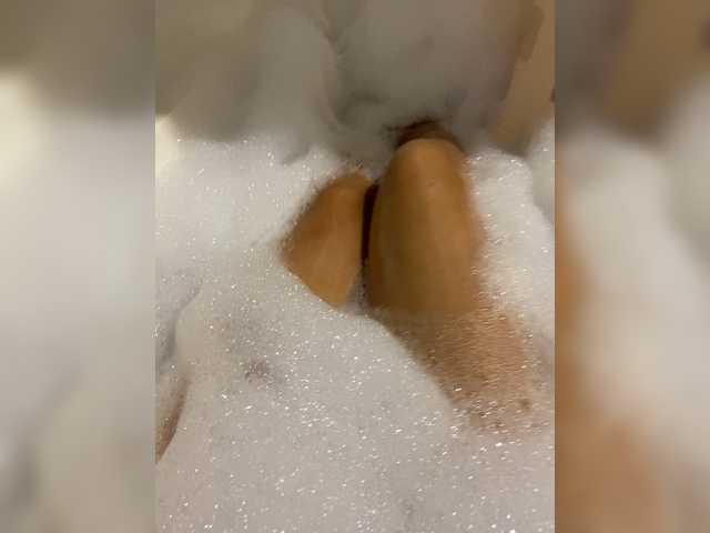 Fényképek HloyaConect Hey guys!:) Goal- #Dance #hot #pvt #c2c #fetish #feet #roleplay Tip to add at friendlist and for requests!