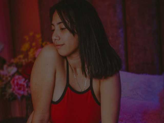 A profil fényképe Hollie-tay