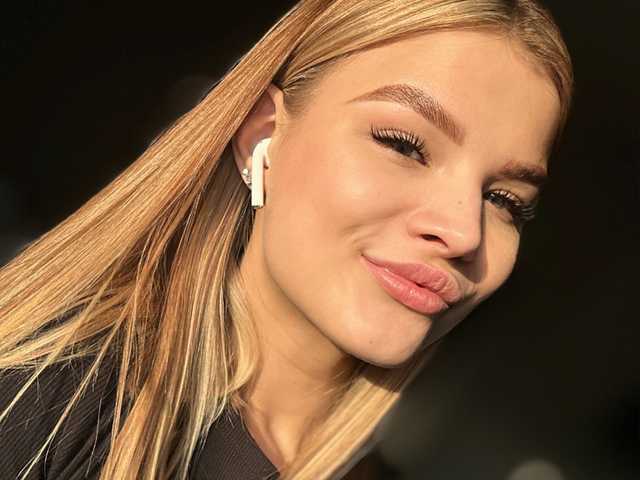 A profil fényképe Holyidol