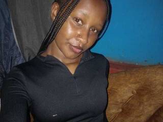 Erotikus videocsevegés Hornycee2