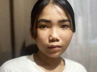 Erotikus videocsevegés HornyPaLLomah