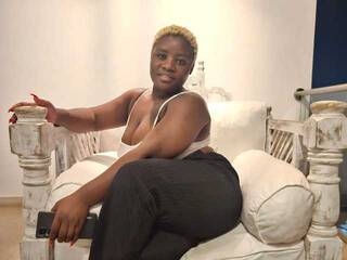 Erotikus videocsevegés Hornyskyller