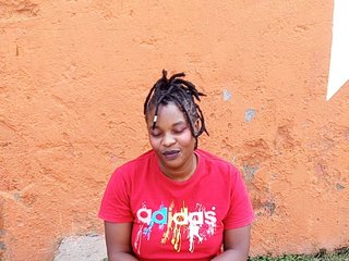 Erotikus videocsevegés Hot-ayana