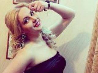 Erotikus videocsevegés hotaugust