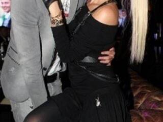 Erotikus videocsevegés hotblondemilf