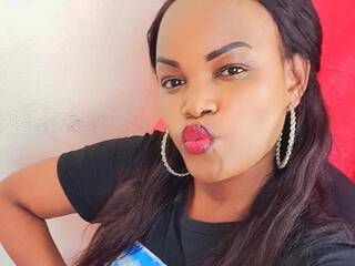 Erotikus videocsevegés hotbums