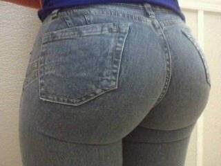 Erotikus videocsevegés Hotbusty