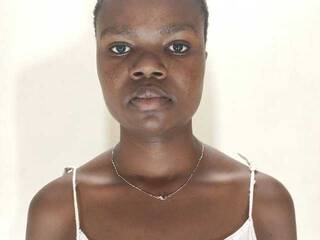 Erotikus videocsevegés Hotchocolate21