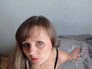 Erotikus videocsevegés Hotiren