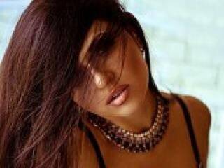 Erotikus videocsevegés hotkleo