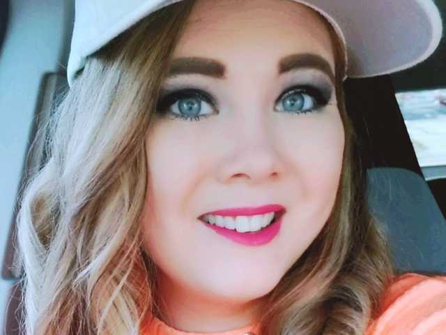 A profil fényképe Hotmomma2b