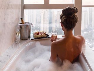 Erotikus videocsevegés HotNanah