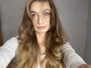 Erotikus videocsevegés HotNina19