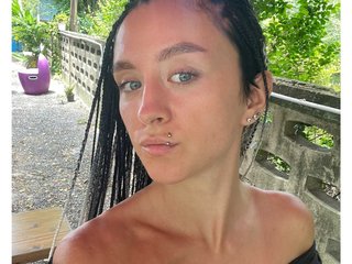 Erotikus videocsevegés HotPulse888