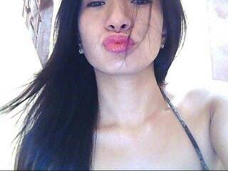 Erotikus videocsevegés HotSweetDoll