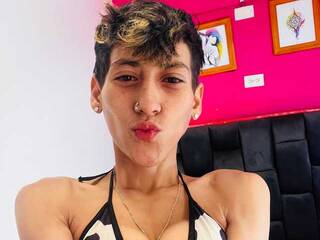 Erotikus videocsevegés HottAlexxxa