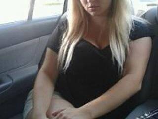 Erotikus videocsevegés hottielana