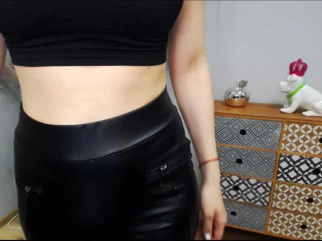 Sugárzási képernyőképek hottieLAURA