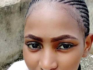 Erotikus videocsevegés Hottycharii