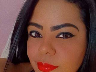 Erotikus videocsevegés HottyDarling