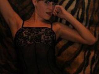 Erotikus videocsevegés hotyanel