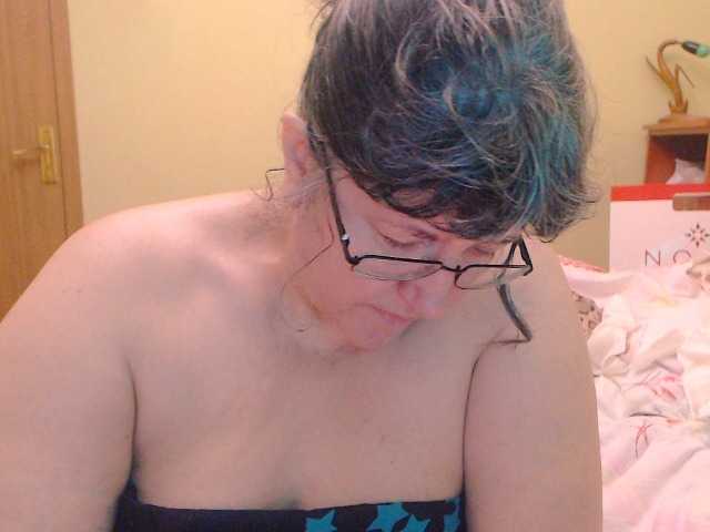 Sugárzási képernyőképek HugeTitsXXX