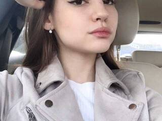 Erotikus videocsevegés Kitty-roo