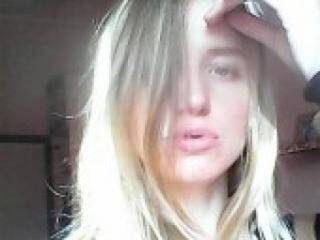 Erotikus videocsevegés impleeex